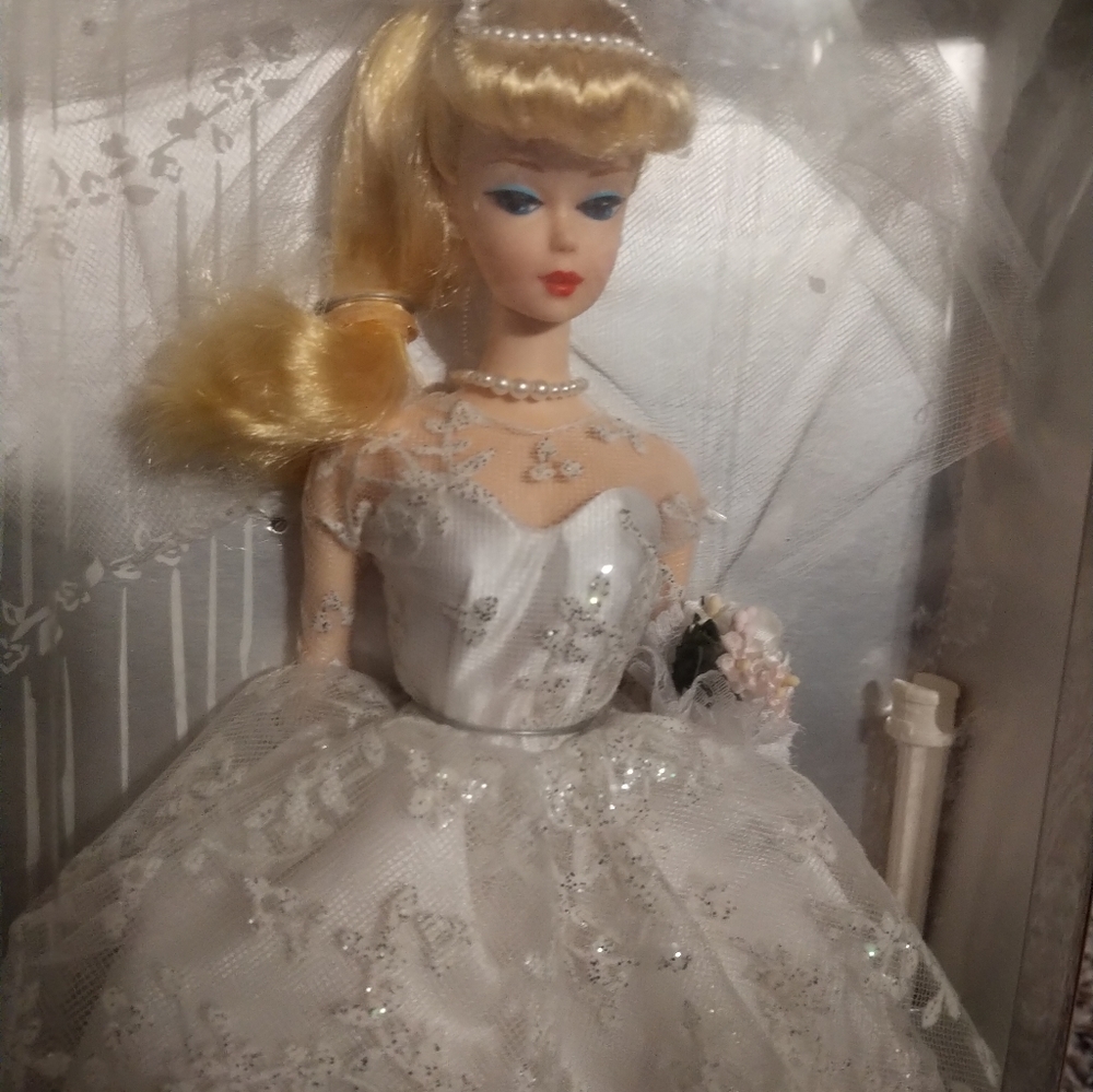 NEW! 1996 Wedding Day Barbie Doll - Picture 11 of 12